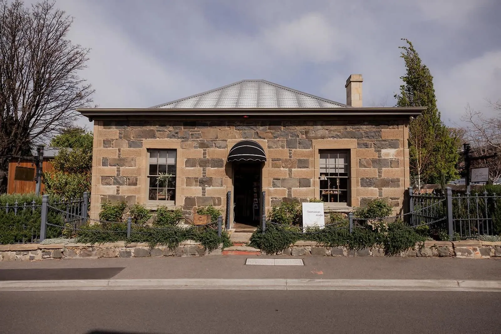 Villa Connage - Historic Battery Point Police Station Hobart Australien